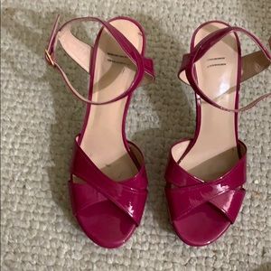 Magenta patent shoes